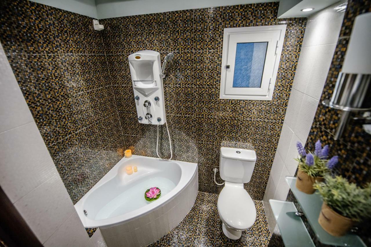 One Of A Kind Luxury Apartment In City Center Near Helexpo Солун Екстериор снимка